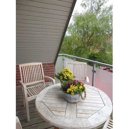 Antje 2 Bedrooms, 1 Bathroom *